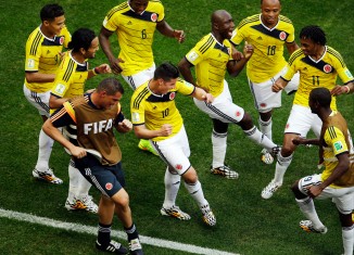 selección colombia, clasificación. eliminatorias, fútbol, baile, camiseta amarilla, james
