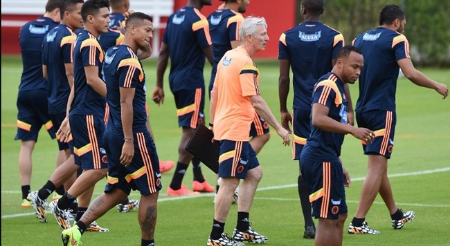 entrenamiento de los jugadores de la selección colombia previo a partido eliminatorias del mundial