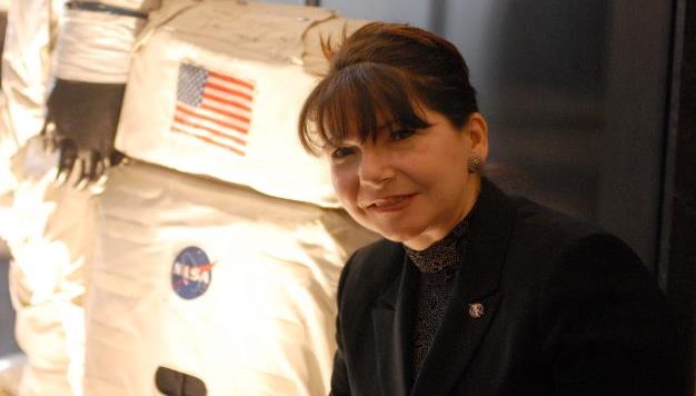 Adriana Ocampo, la científica geoespacial colombiana que trabaja en la NASA. ¡Una mujer de éxito!